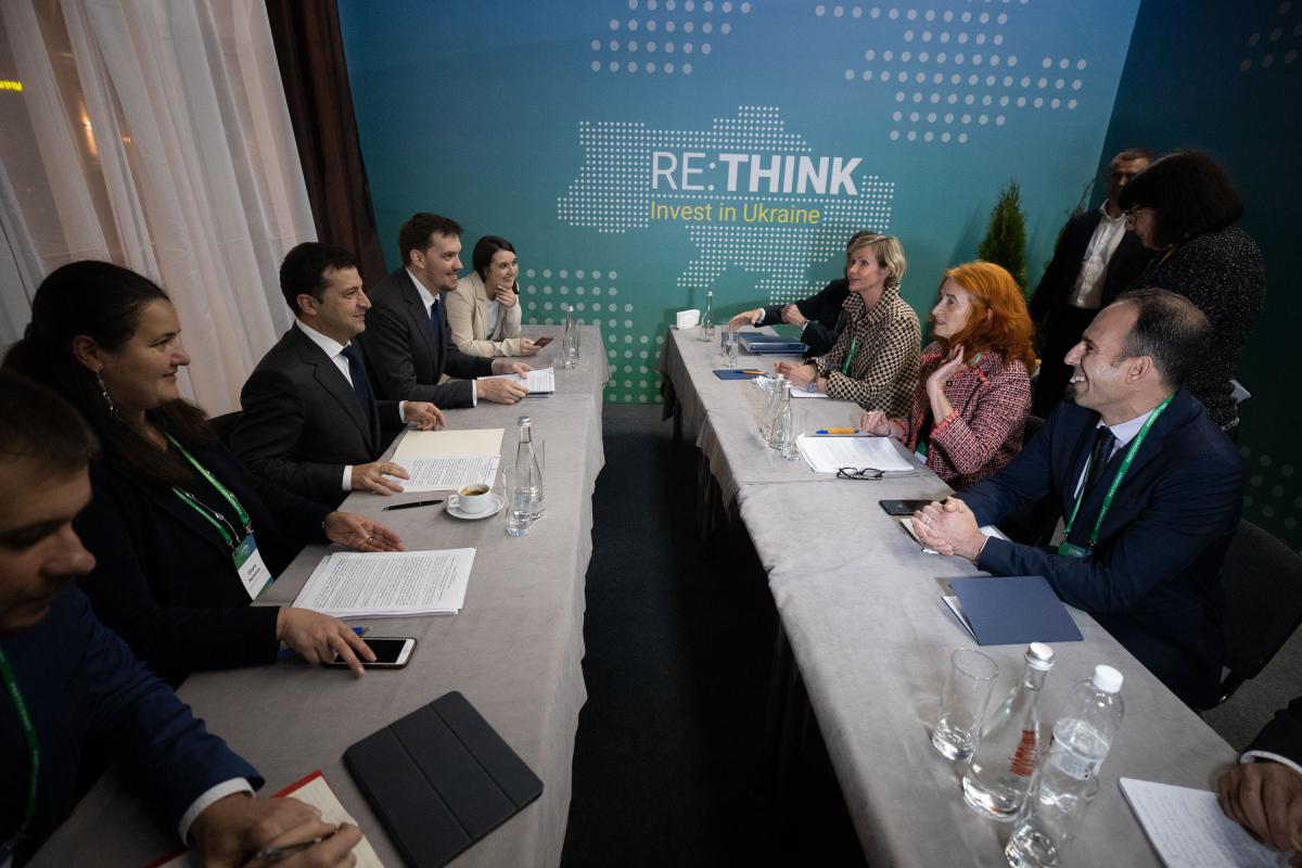 Zelensky meets with representatives of Ukraine's major donors / Photo from president.gov.ua Zelensky meets with representatives of Ukraine's major donors / Photo from president.gov.ua