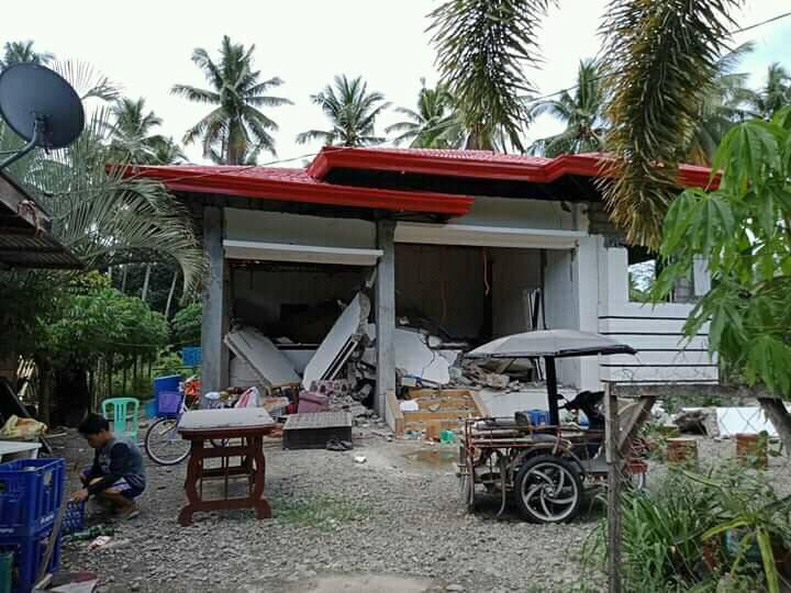 Наслідки землетрусу на Філіппінах / REUTERS