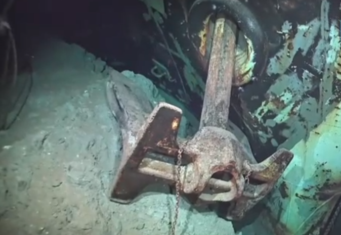 На авианосце находились 143 человека / скриншот