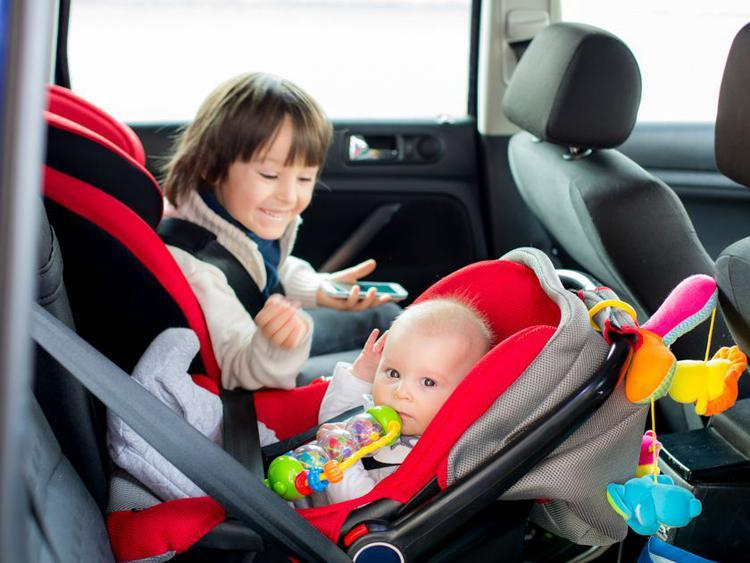 В Украине владельцы автомобилей используют детские кресла только для 12% детей в возрасте до 6 лет, как свидетельствуют результаты опроса / фото letidor.ru