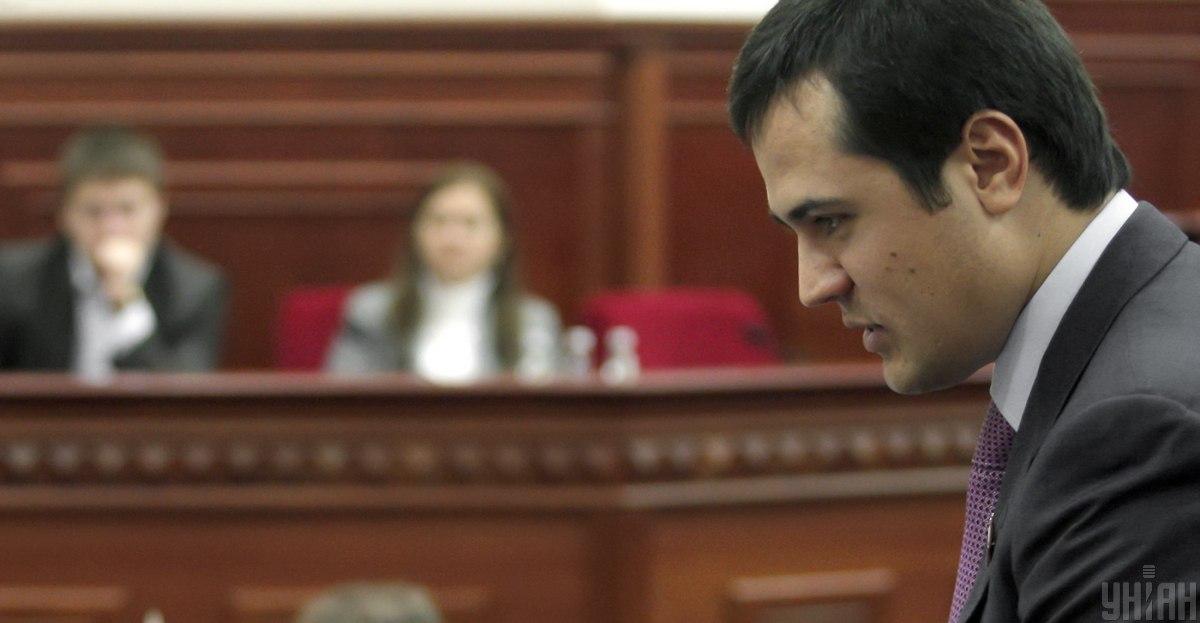 Одиозного киевского бизнесмена Комарницкого которого называют "смотрящим" за Киевом / фото УНИАН Одиозного киевского бизнесмена Комарницкого которого называют "смотрящим" за Киевом / фото УНИАН