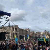 На столичном Майдане Незалежности провели вече против "формулы Штайнмайера" (фото, видео)