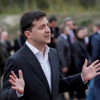 Зеленский о нардепах: уже пора менять и этих