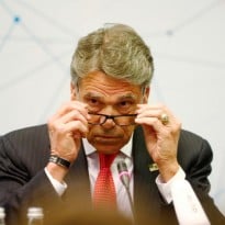 U.S. Energy Secretary Perry to resign amid Ukraine inquiry – media