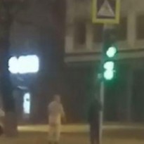 В Днепре разгуливал голый мужчина (видео 18+)