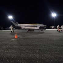 Секретный космический самолет ВВС США вернулся на Землю после рекордного полета на орбиту