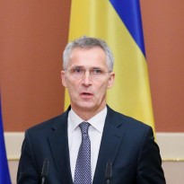 НАТО хочет лучших отношений с Россией – генсек альянса