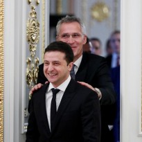 NATO calls on Ukraine to continue reform