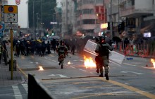 Гонконг протестує в День Китаю: між активістами і поліцією знову запеклі зіткнення (фоторепортаж)
