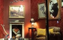 Уличный художник Бэнкси открыл в Лондоне магазин, но его двери не открываются (фото)