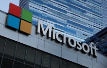 Microsoft повернулася на ринок смартфонів з Android-телефоном з двома екранами (фото, відео)