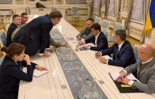 Зеленський обговорив із главами військових та силових відомств нове розведення сил на Донбасі