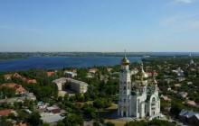 Город индустриальных пейзажей, чистых источников и эксклюзивного вина: чем Новая Каховка готова удивлять туристов