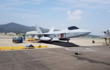 В Южной Корее представили полноразмерный макет истребителя KF-X (фото)