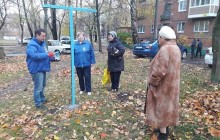 В России депутат похвастался «открытием» уличной сушилки для белья