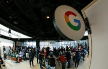 Google почала скуповувати старі айфони: навіщо вони їй