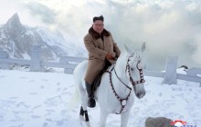 Кім Чен Ин влаштував собі фотосесію на білому коні посеред гір (фото)