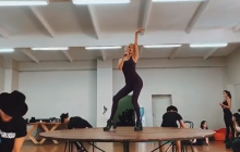 Светлана Лобода в ультраобтягивающем наряде устроила сексуальные танцы (видео)