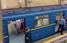 У київському метро введуть нові правила: заборонять співати й заходити голим (відео)
