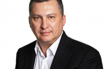 "Если украинцы в банки деньги не вкладывают, под подушкой боятся хранить, куда они деньги несут? Традиционно, инвестируют в недвижимость"