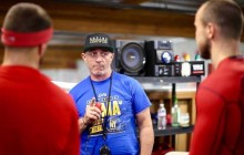 Батько і тренер Ломаченка отримав спеціальний пояс WBC за внесок у розвиток боксу (відео)
