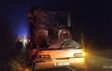 На Рівненщині автобус міжнародного сполучення потрапив у смертельну ДТП (фото, відео)