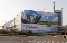 Кілька кілометрів до ЧАЕС: пожежа у Чорнобильській зоні дісталася Прип'яті (фото)