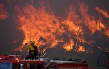 На юге Калифорнии из-за лесного пожара эвакуируют местных жителей