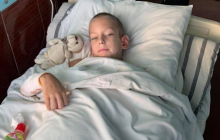 В Днепре облили бензином и подожгли 8-летнего мальчика: волонтер рассказала подробности (фото)