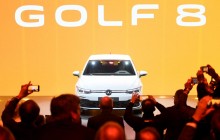 Новый Volkswagen Golf представили официально: что в нем интересного (фото, видео)