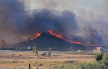 В Калифорнии из-за лесных пожаров эвакуируют 180 тысяч людей, миллион остались без электричества (видео)