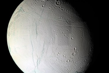 Вчені знайшли докази можливого життя на одному з супутників Сатурна