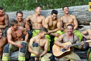 Гарячі австралійські пожежники випустили екологічний календар на 2020 рік