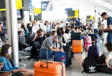 Как избежать хаоса в аэропортах этим летом: советы экспертов