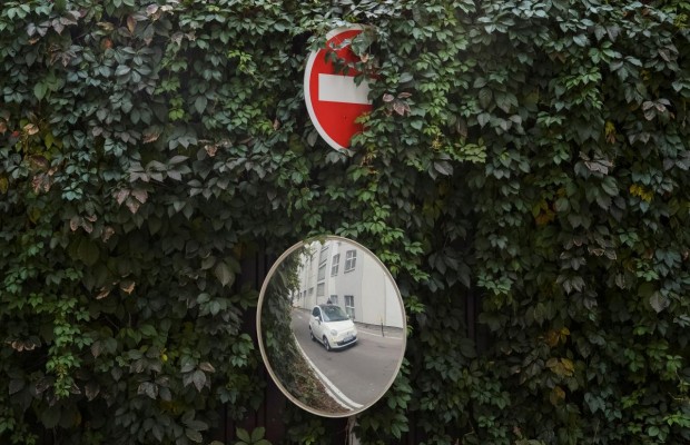 Черногория запретила въезд украинцам на авто