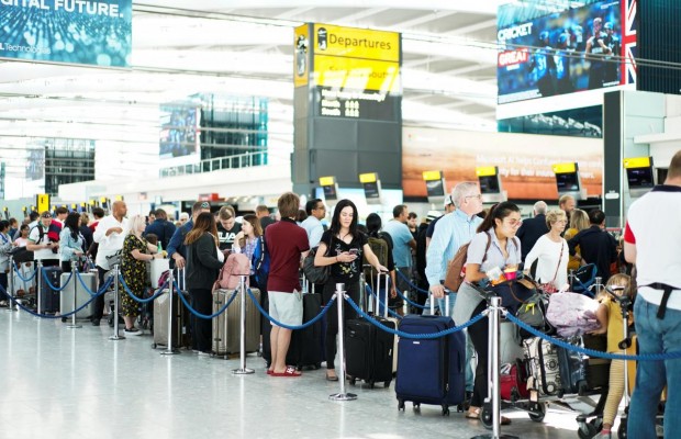 В аеропортах Європи цього літа очікується хаос, частково через війну в Україні