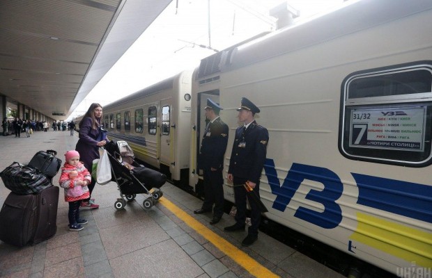 На зимові свята додали потягів (список)