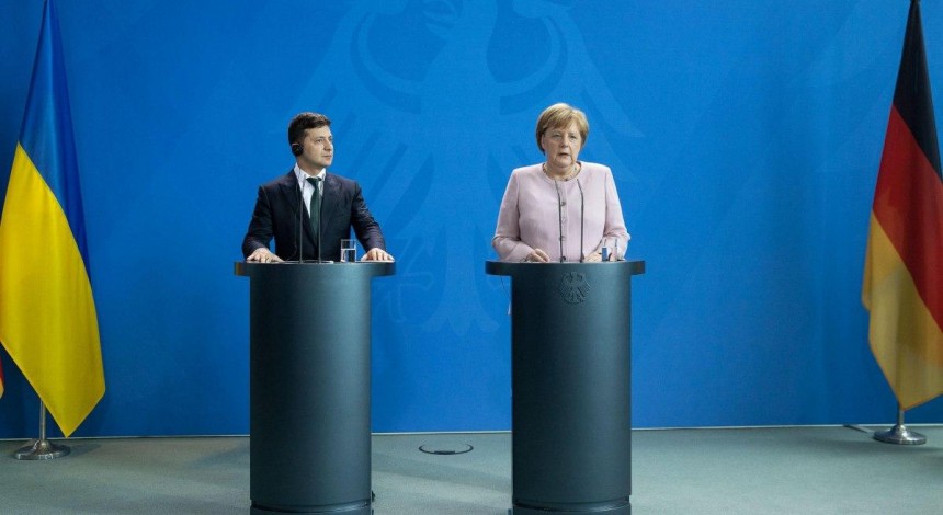 Zelensky, Merkel by phone discuss Normandy summit preparations