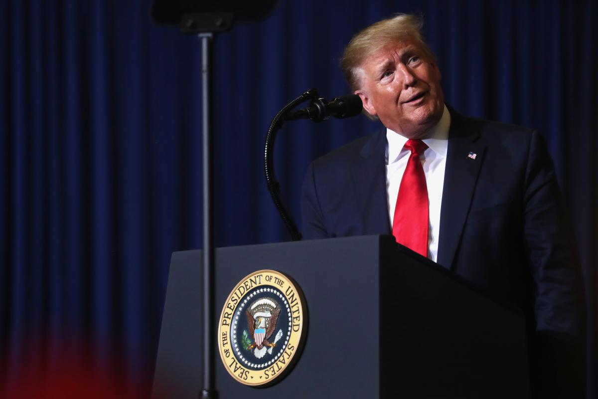 Дональд Трамп запровадив історичні мита, спираючись на брехливі аргументи / фото REUTERS