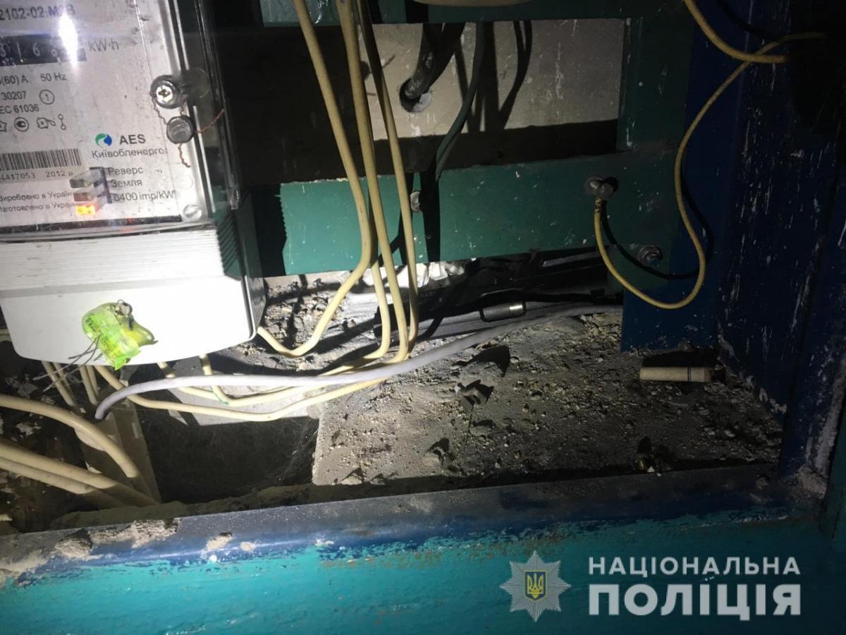 Потерпілому надали невідкладну медичну допомогу / facebook.com/pol.kyivregion Потерпілому надали невідкладну медичну допомогу / facebook.com/pol.kyivregion