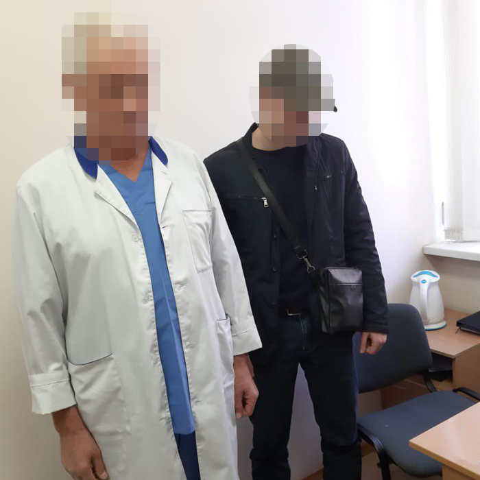 Врача задержали за взятку / facebook.com/kyiv.gp.gov.ua