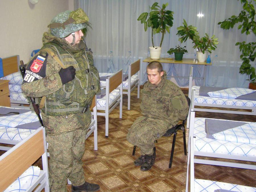 Опубліковані свідчення строковика, який влаштував розстріл товаришів по службі в Забайкаллі / BAZA Опубліковані свідчення строковика, який влаштував розстріл товаришів по службі в Забайкаллі / BAZA