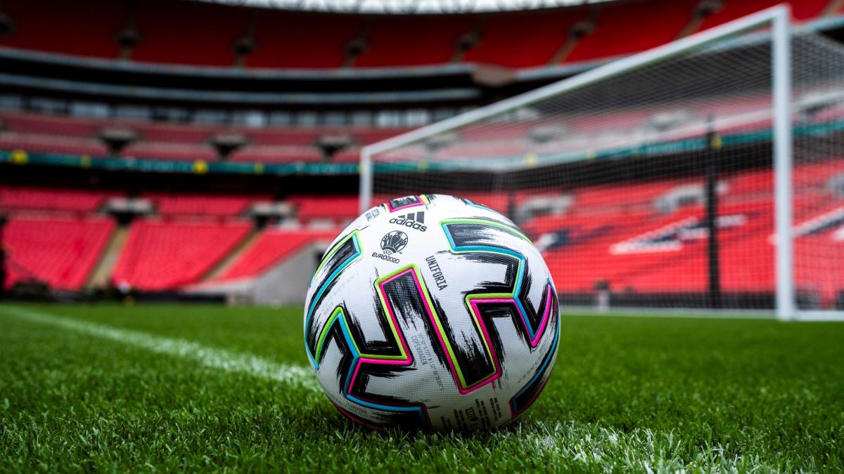 Новий м'яч названий Uniforia / фото: uefa.com Новий м'яч названий Uniforia / фото: uefa.com