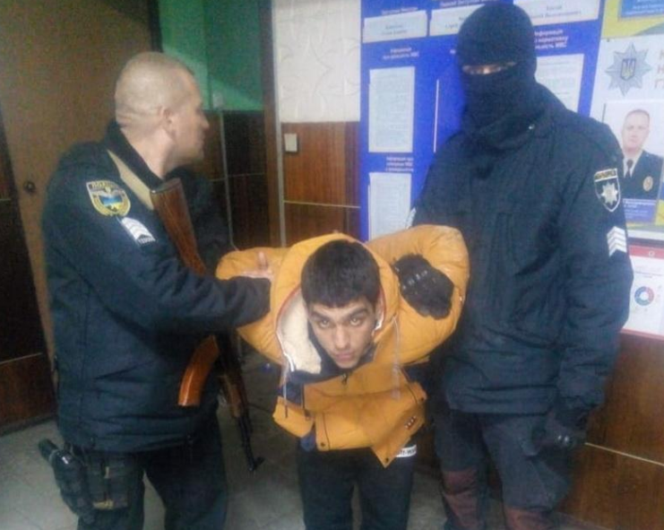 На Луганщині затримали грабіжника, який втік з під-варти / npu.gov.ua