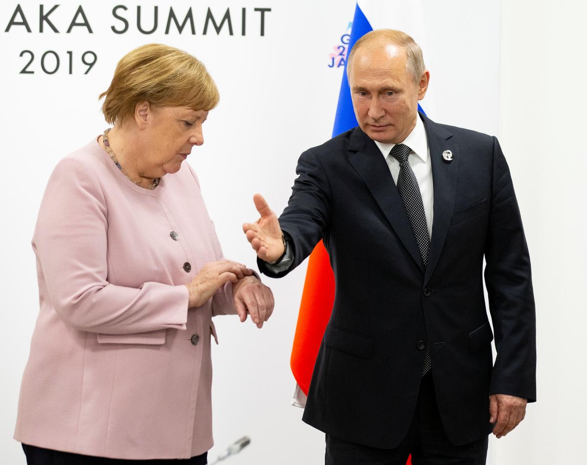 Merkel, Putin discuss preparations for Normandy summit, gas transit via ...