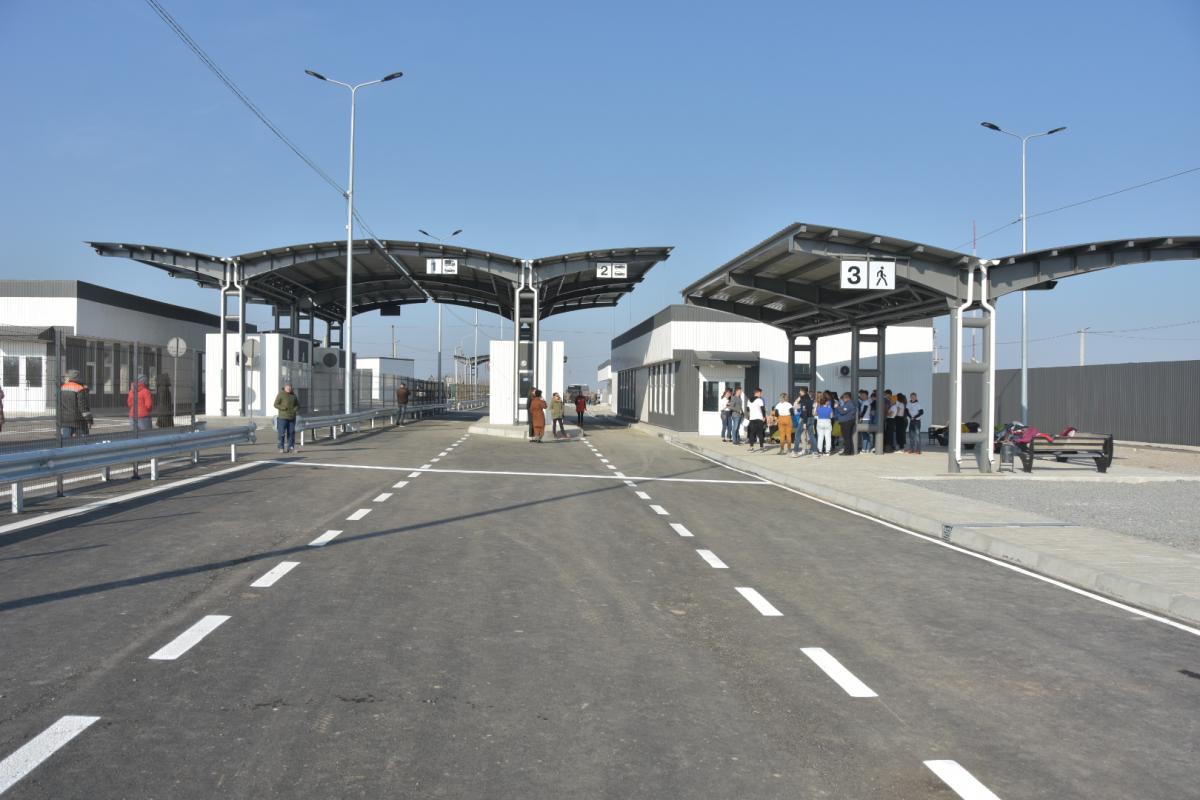 Второй этап обустройства КПВВ планируется завершить до 20 декабря / фото УНИАН