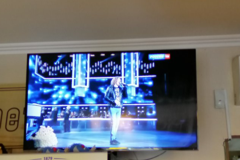 В заведении транслировали "Россия-24" / Скриншот