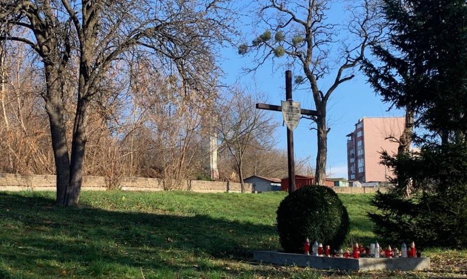 Пошукові роботи заплановано на двох старих цвинтарях / фото: radiosvoboda.org Пошукові роботи заплановано на двох старих цвинтарях / фото: radiosvoboda.org