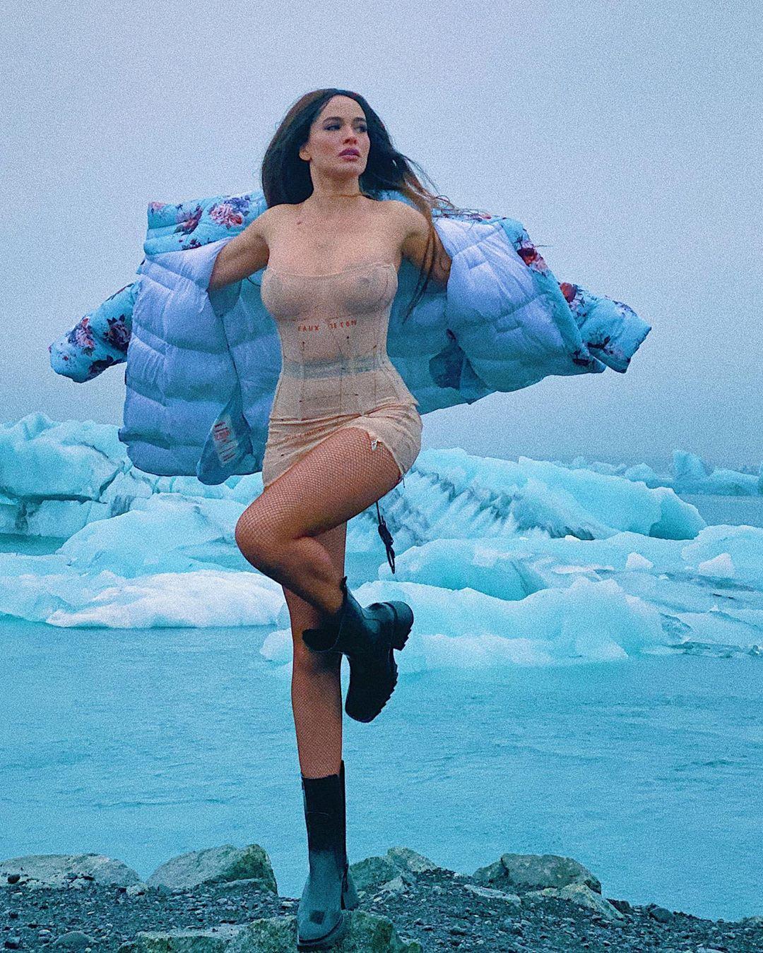 Астаф'єва "засвітила" груди / instagram.com/da_astafieva Астаф'єва "засвітила" груди / instagram.com/da_astafieva