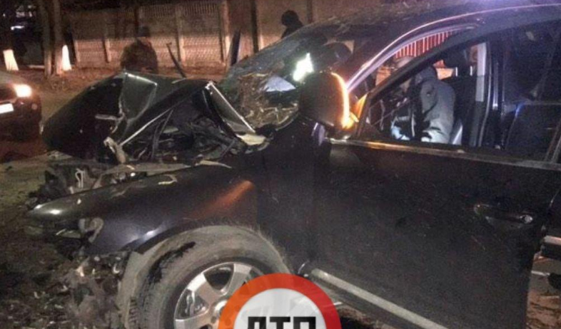 Под Киевом разбилась легковушка / Facebook, dtp.kiev.ua